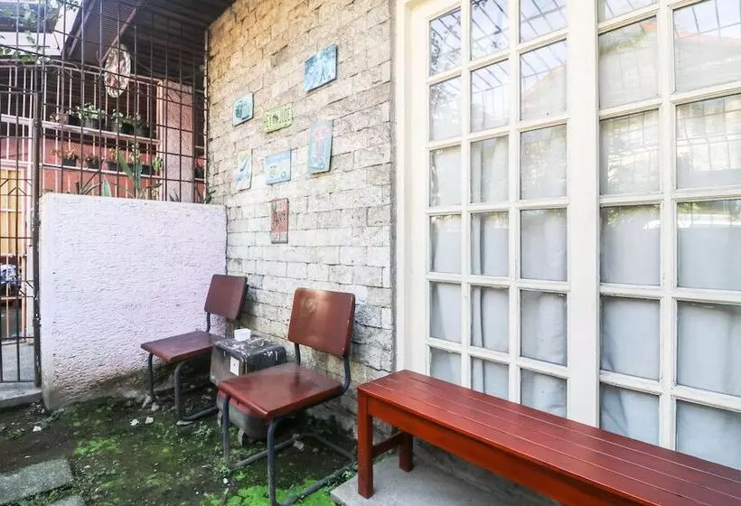 ホテル Kamuning Hostel