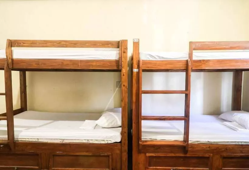 ホテル Kamuning Hostel