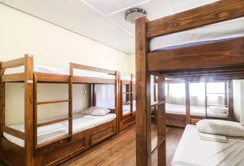 ホテル Kamuning Hostel