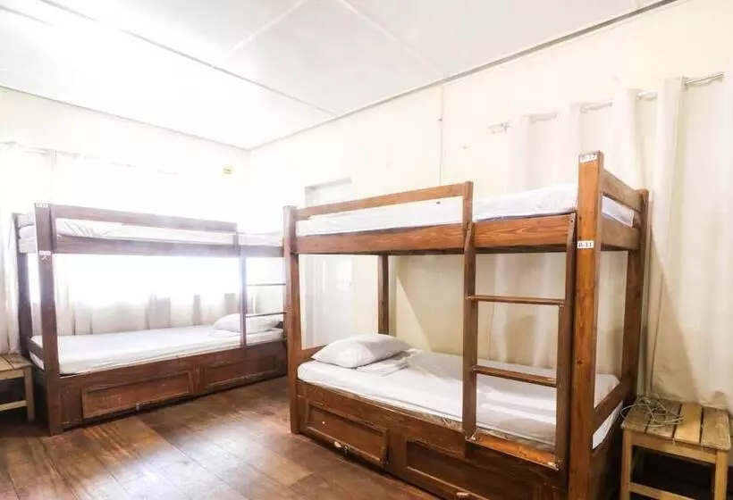 ホテル Kamuning Hostel