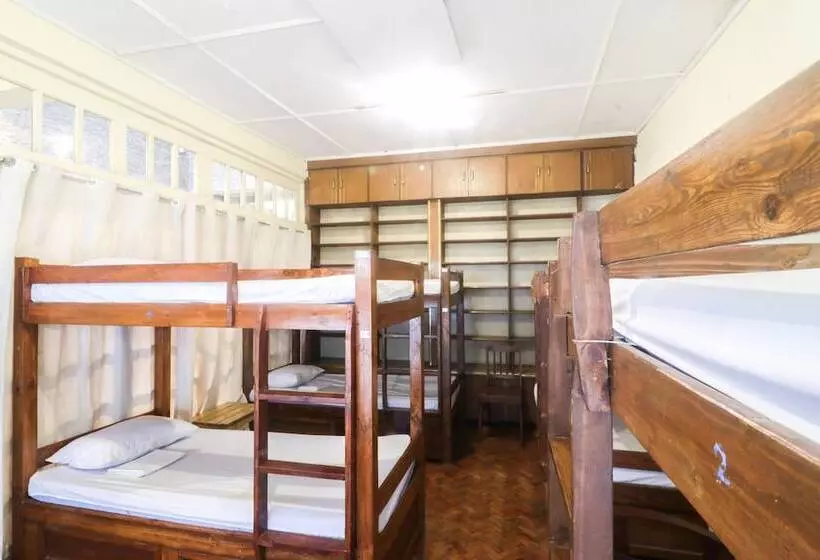 ホテル Kamuning Hostel