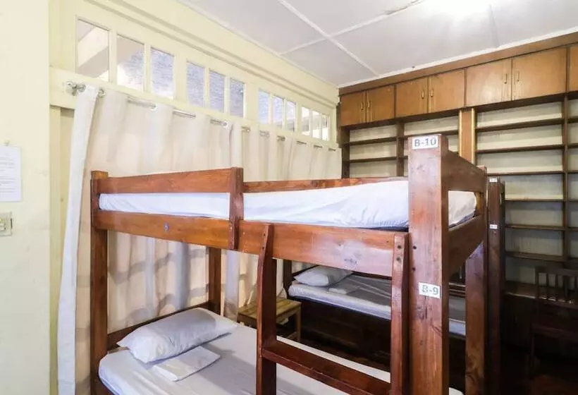 ホテル Kamuning Hostel