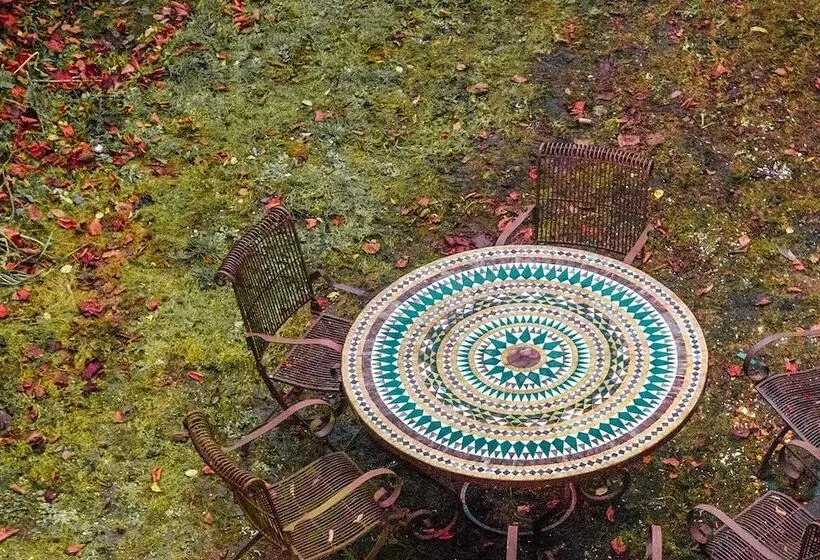 هتل La Villa Balat