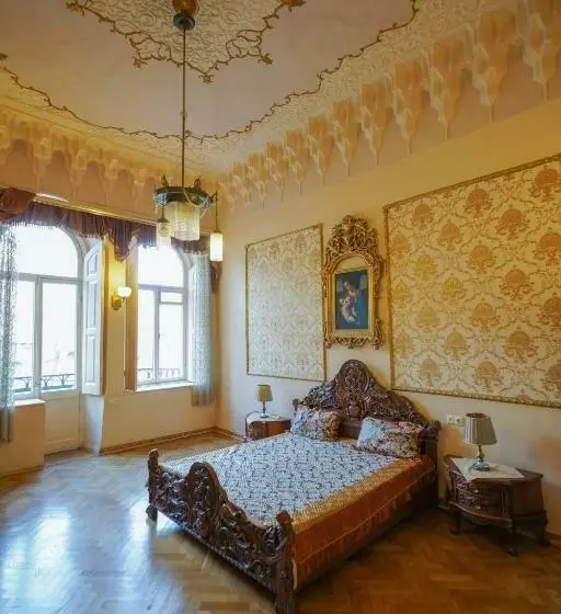 هتل Leon Rooms