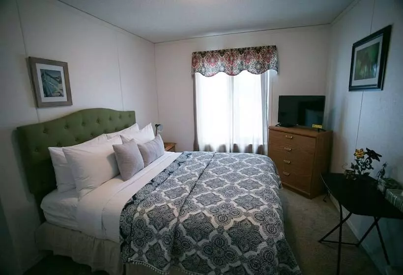 Hotelli Lou And Francis Guesthouse