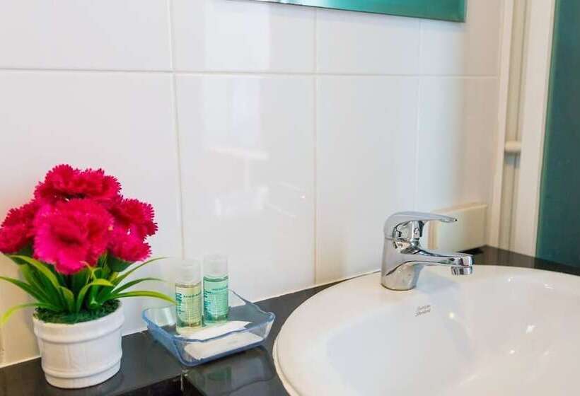 Hotel Nouveau Guesthouse