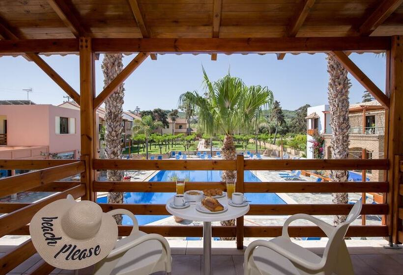 בית מלון כפרי Omega Platanias