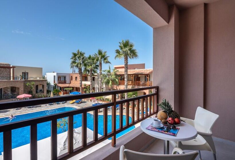 בית מלון כפרי Omega Platanias