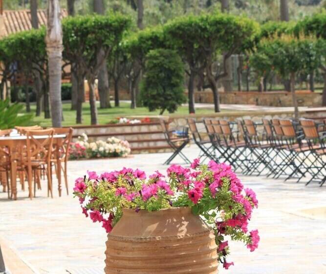 בית מלון כפרי Omega Platanias