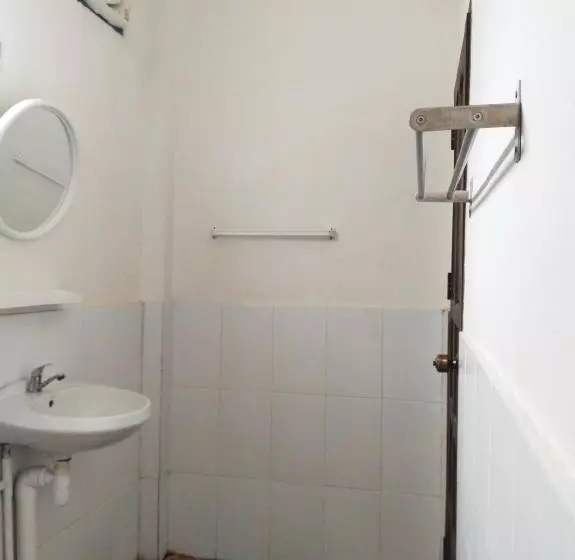 ホテル Riverview Bungalows & Gh