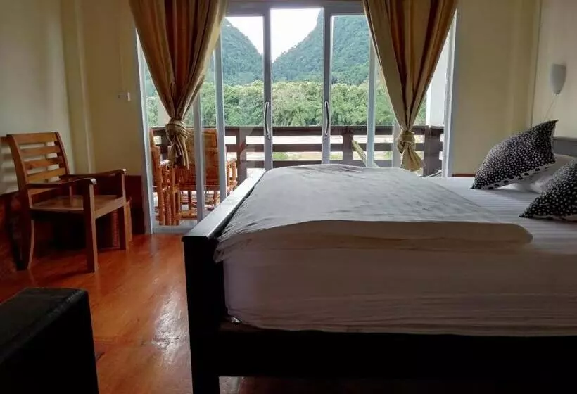 ホテル Riverview Bungalows & Gh