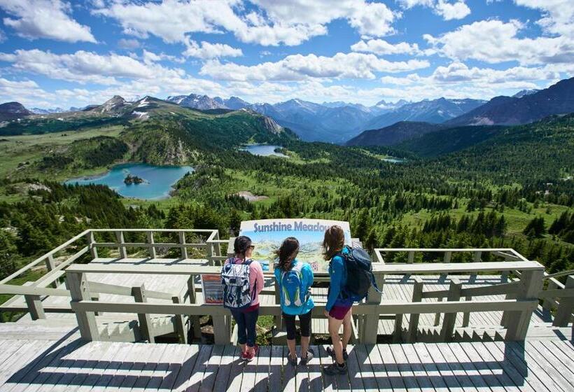 هتل Sunshine Mountain Lodge