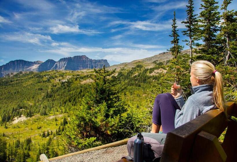 هتل Sunshine Mountain Lodge