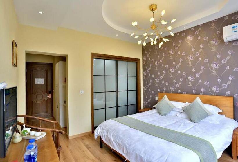 בית מלון כפרי The Blue Lotus Inn Wuzhen