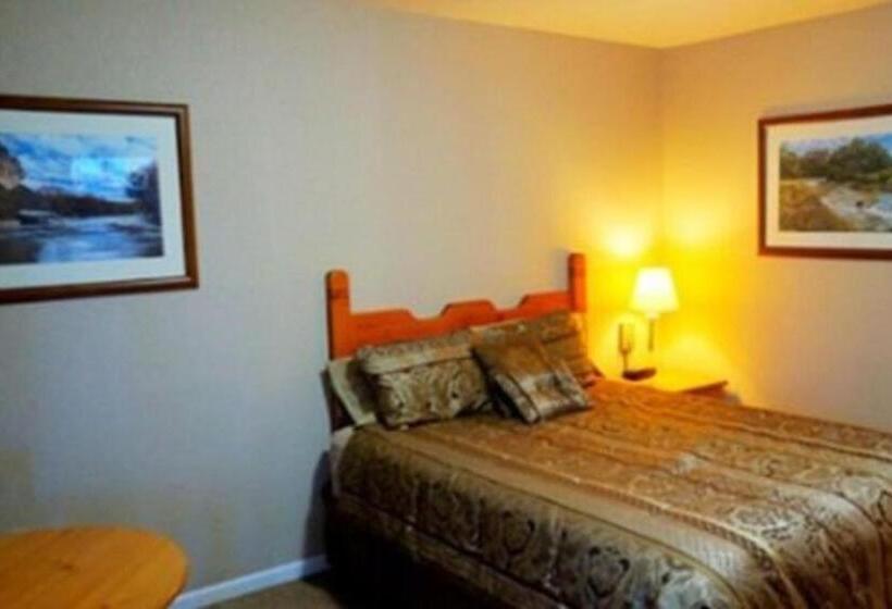 فندق The Manor On Front