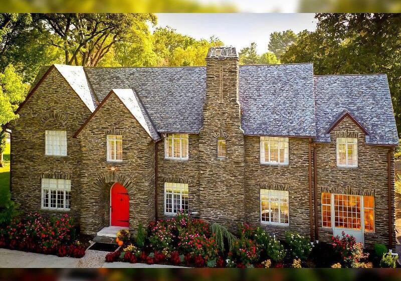 فندق The Manor On Front