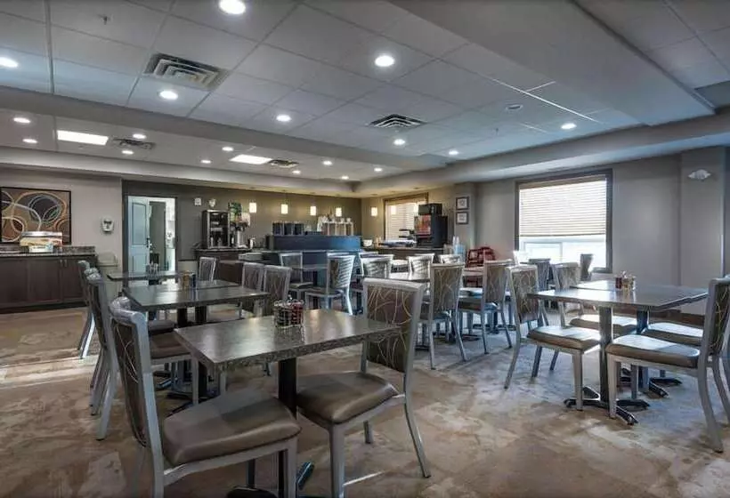 Hotelli Timber Ridge Inn And Suites