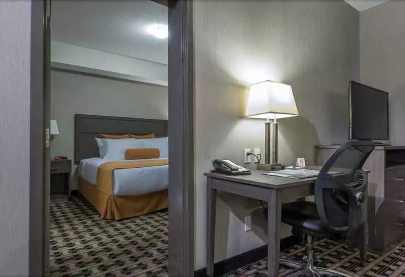 Hotelli Timber Ridge Inn And Suites