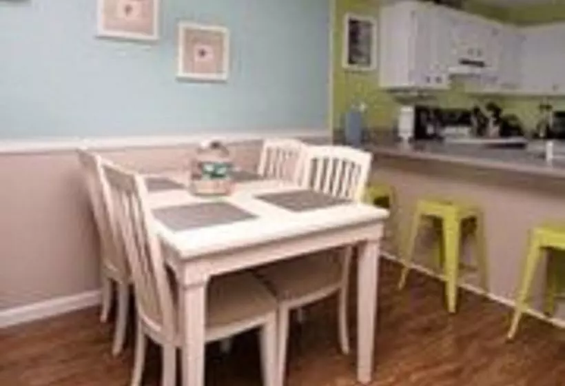 Hotelli Windcrest Villas