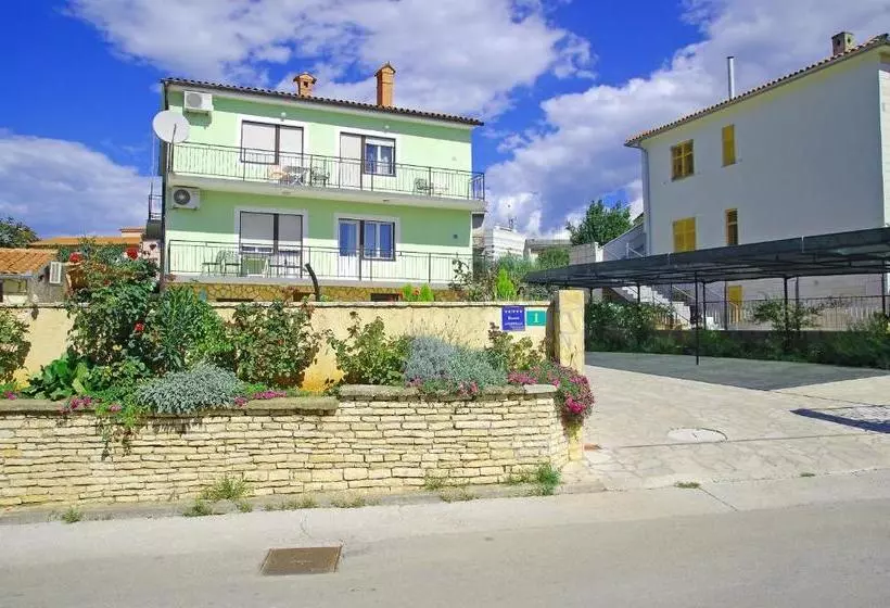Hotelli Apartments Meditteraneo