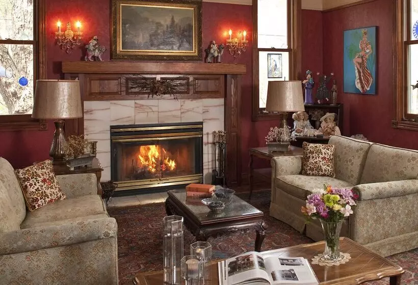 ホテル Cliff Cottage Inn