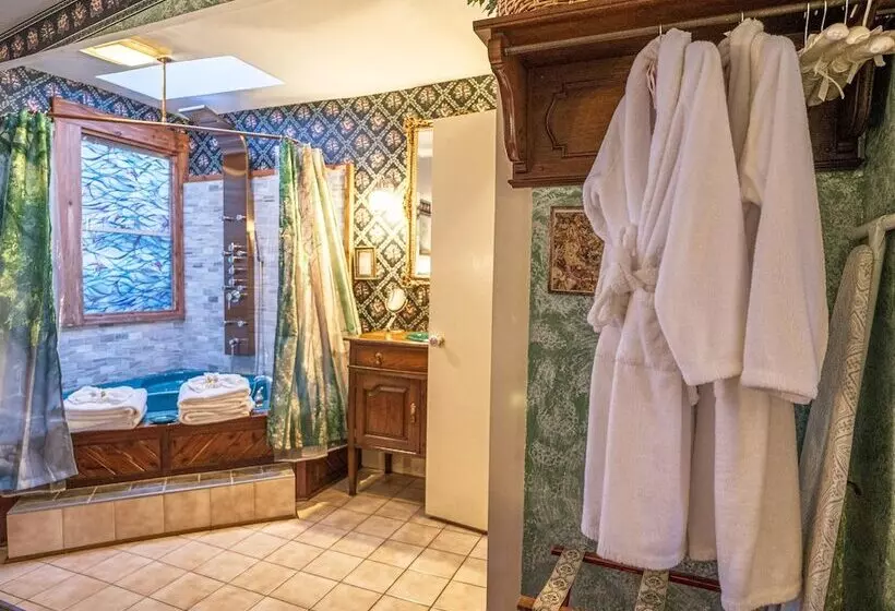 ホテル Cliff Cottage Inn