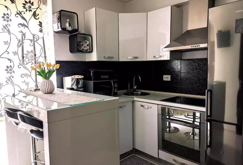 Hotelli Guest House Klaudija