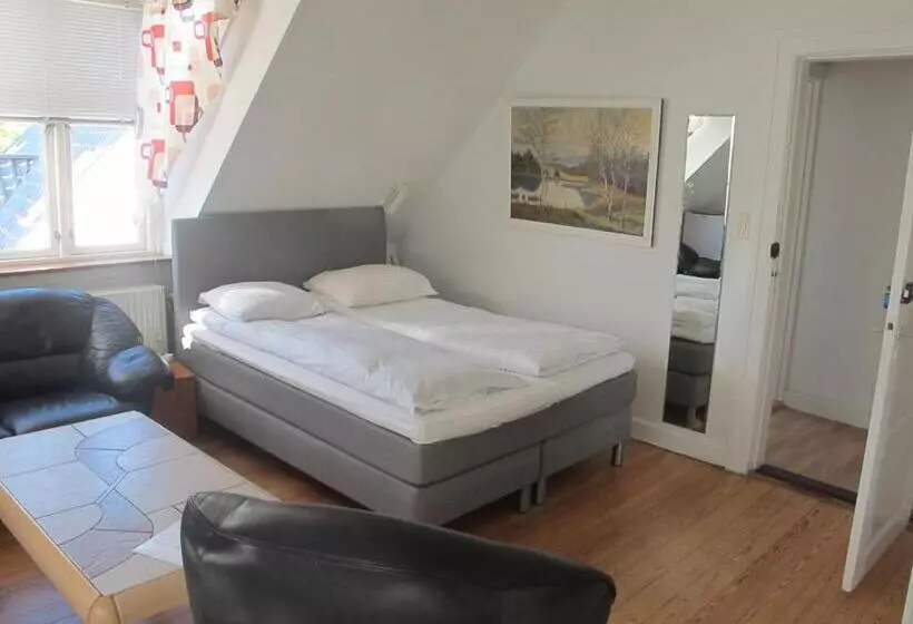 Hotelli Guesthouse Sharon Aarhus