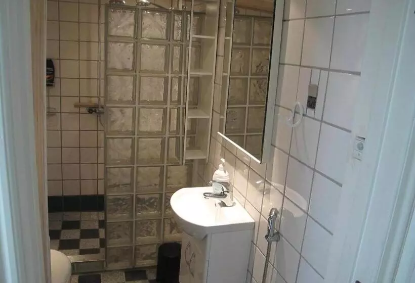 Hotelli Guesthouse Sharon Aarhus