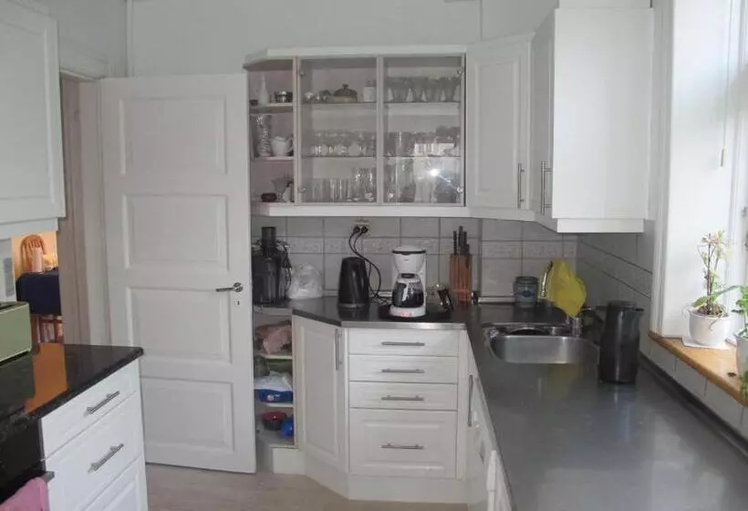 Hotelli Guesthouse Sharon Aarhus