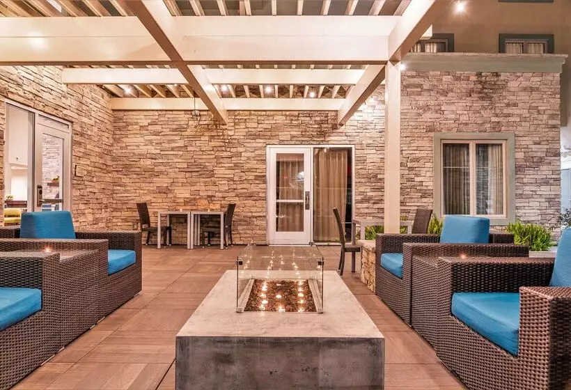 Hotelli Homewood Suites By Hilton Pleasant Hill Ca