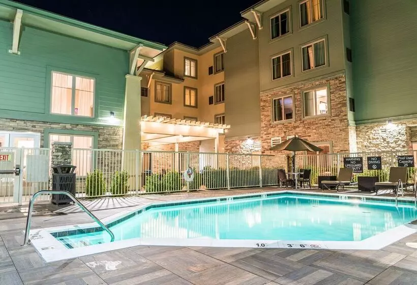 Hotelli Homewood Suites By Hilton Pleasant Hill Ca