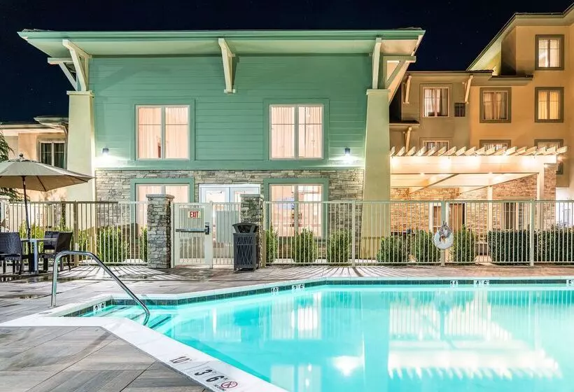 Hotelli Homewood Suites By Hilton Pleasant Hill Ca