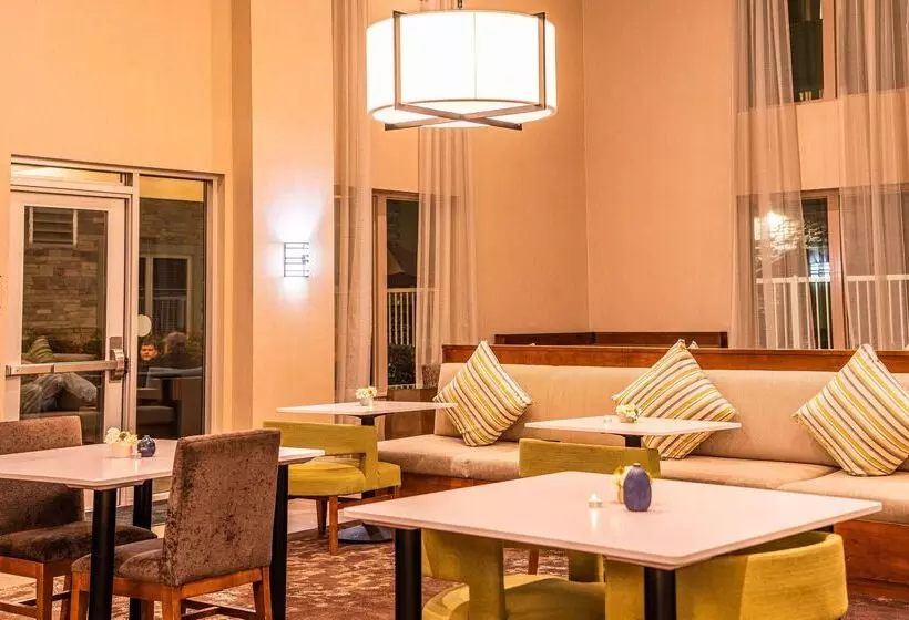 Hotelli Homewood Suites By Hilton Pleasant Hill Ca
