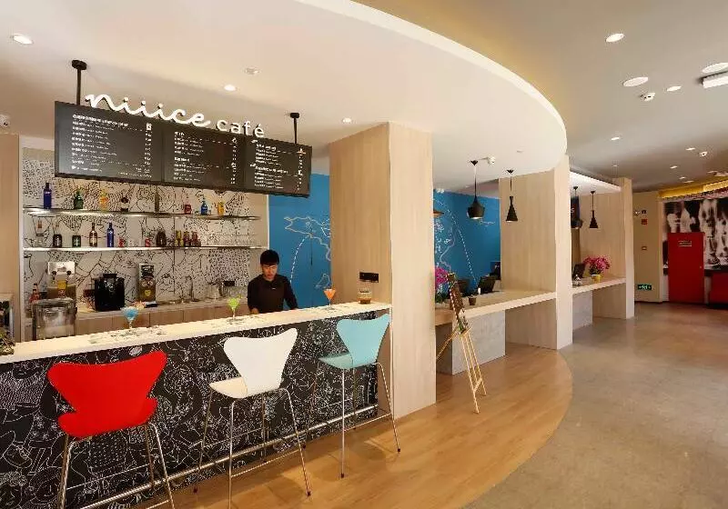 Hotelli Ibis Kunming Beijing Rd