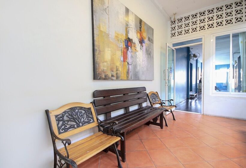 Hotel Phuket Backpacker Hostel