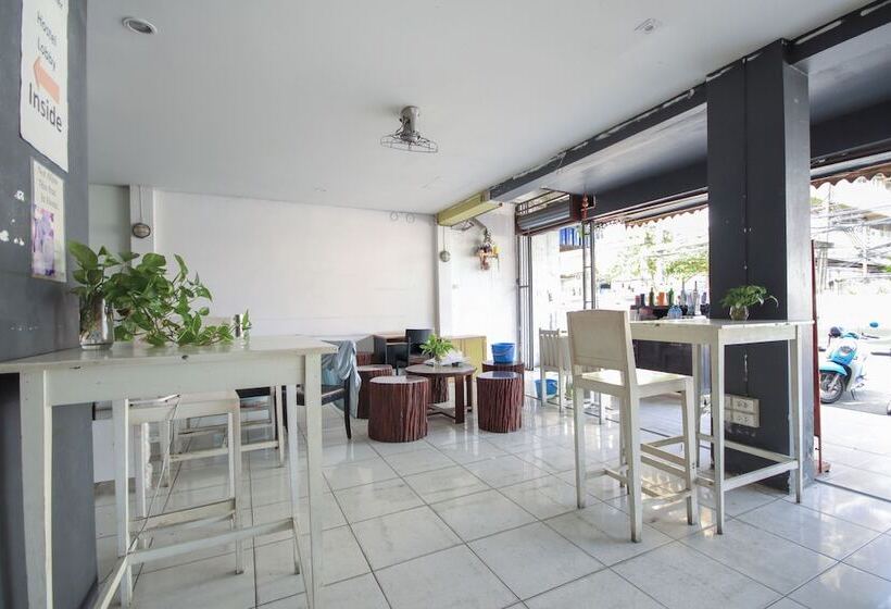 Hotel Phuket Backpacker Hostel