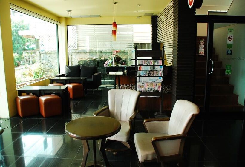 فندق Prachuap Beach