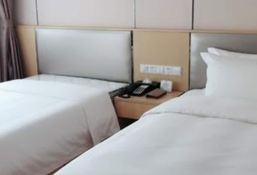 فندق Queens Palace