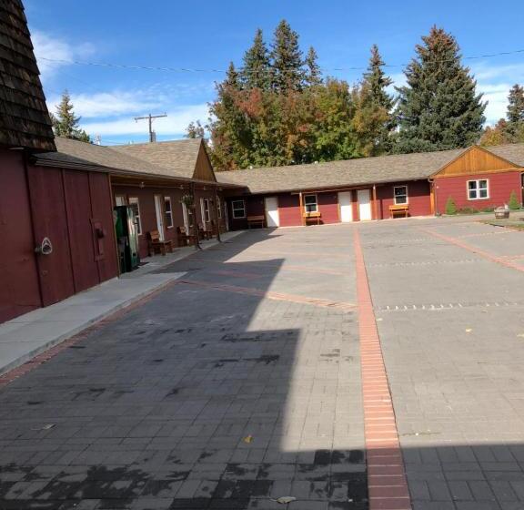 هتل Red Lodge Inn