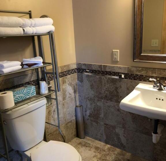 هتل Red Lodge Inn