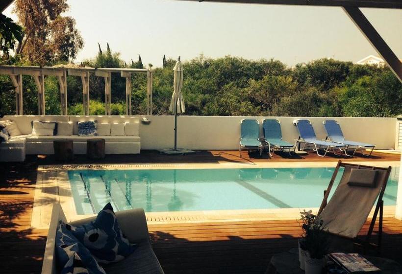 בית מלון כפרי Riverland Villa