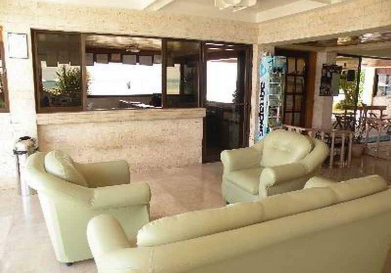 בית מלון כפרי Santa Fe Beach Club