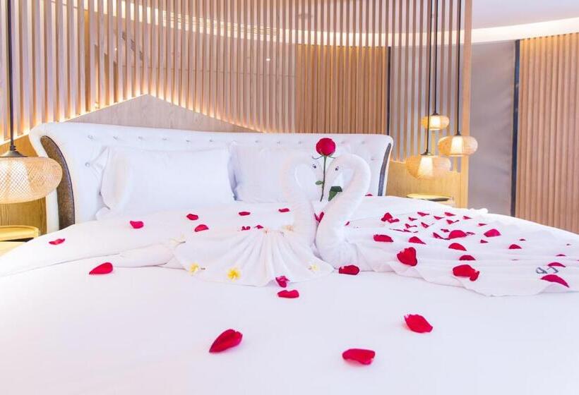 Otel Sanya Conifer Resort