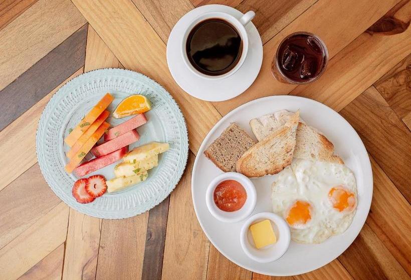 فندق Selina Jaco