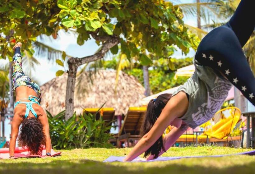 فندق Selina Jaco