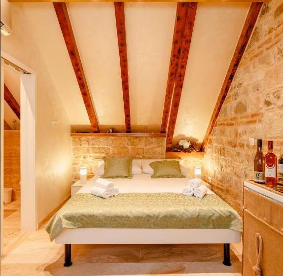 בית מלון כפרי Stone House Luxury Rooms