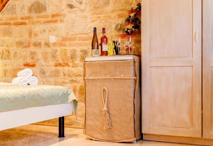 בית מלון כפרי Stone House Luxury Rooms