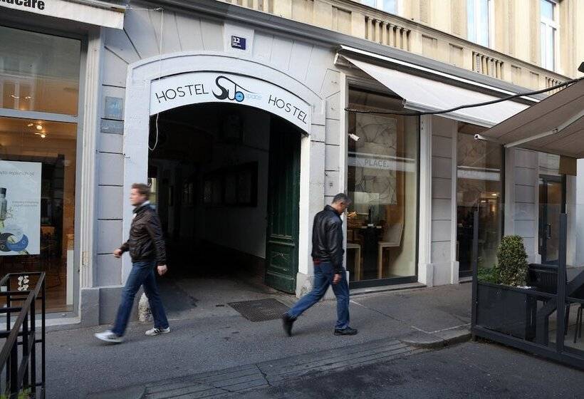 فندق Subspace Hostel