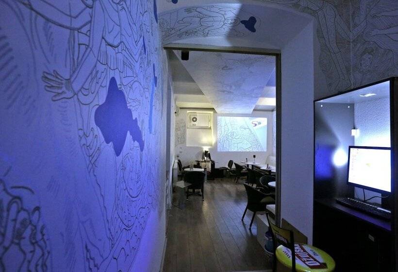 فندق Subspace Hostel